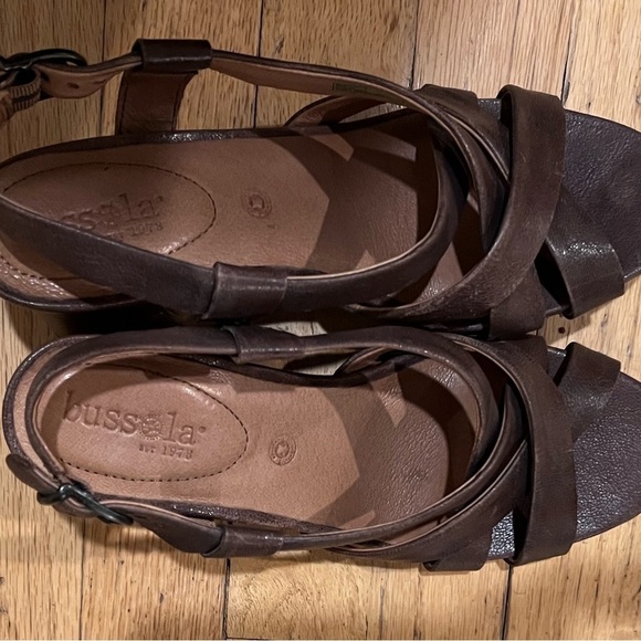 Bussola NWOT Women 3” Heel Brown Open Tow Sandals - Size 38 - Picture 13 of 15